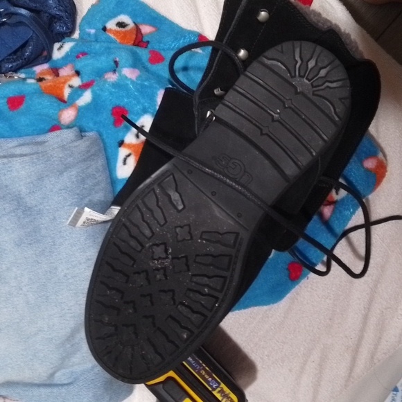 UGG foldover boots! Sz 10 - Picture 2 of 8